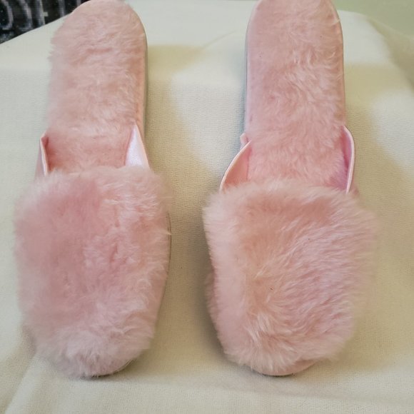 - Furry Bedroom Slippers - Picture 2 of 5